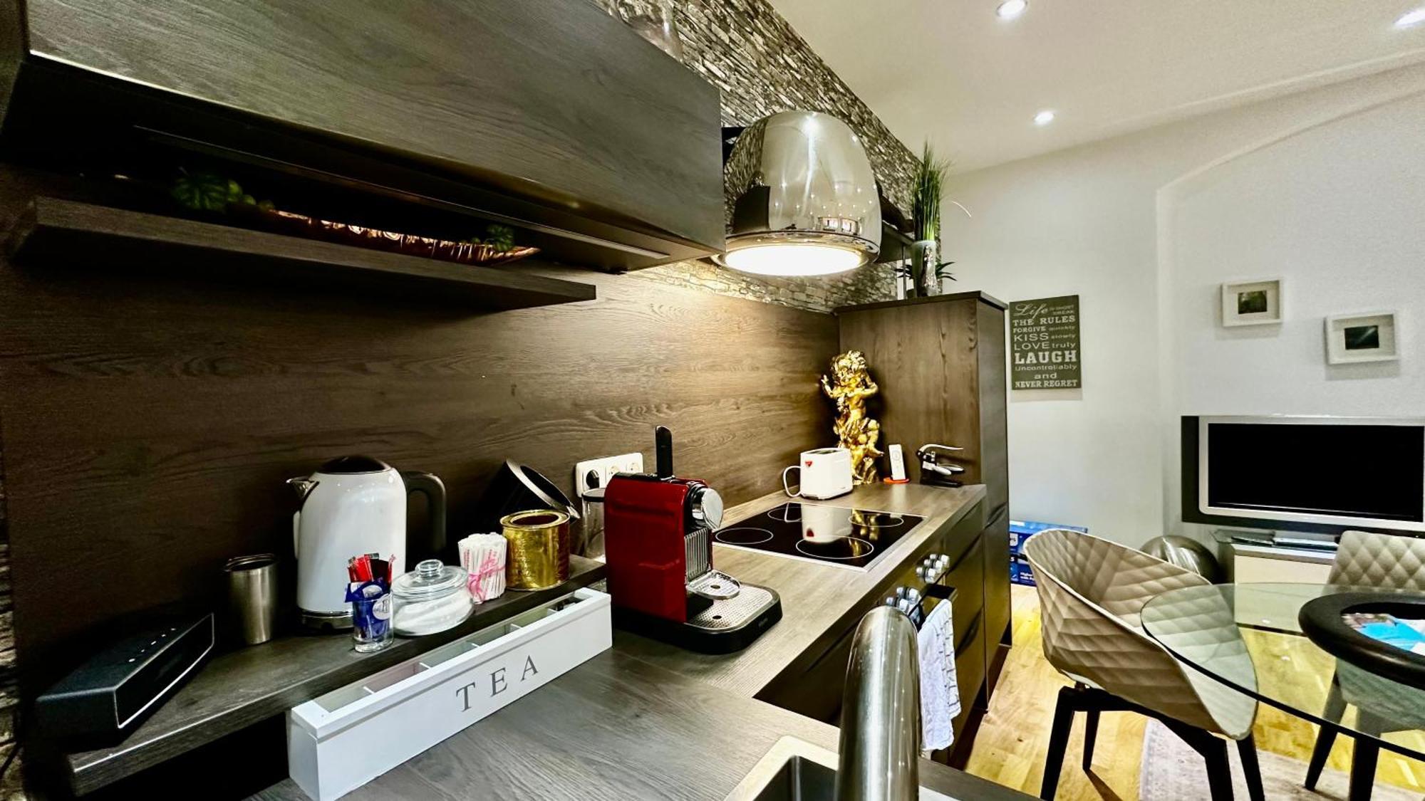 Beefree Loft L Beletage Im Stadtpalais I Whirlpool I Metro Apartment Nürnberg